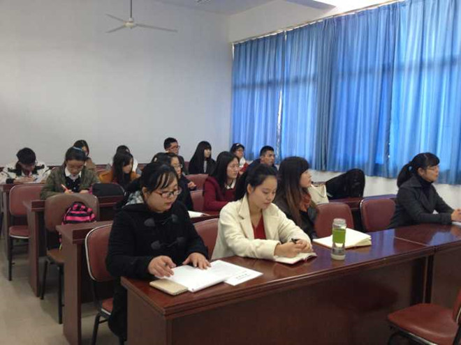 开云手机登录入口举办学生党支部书记培训会